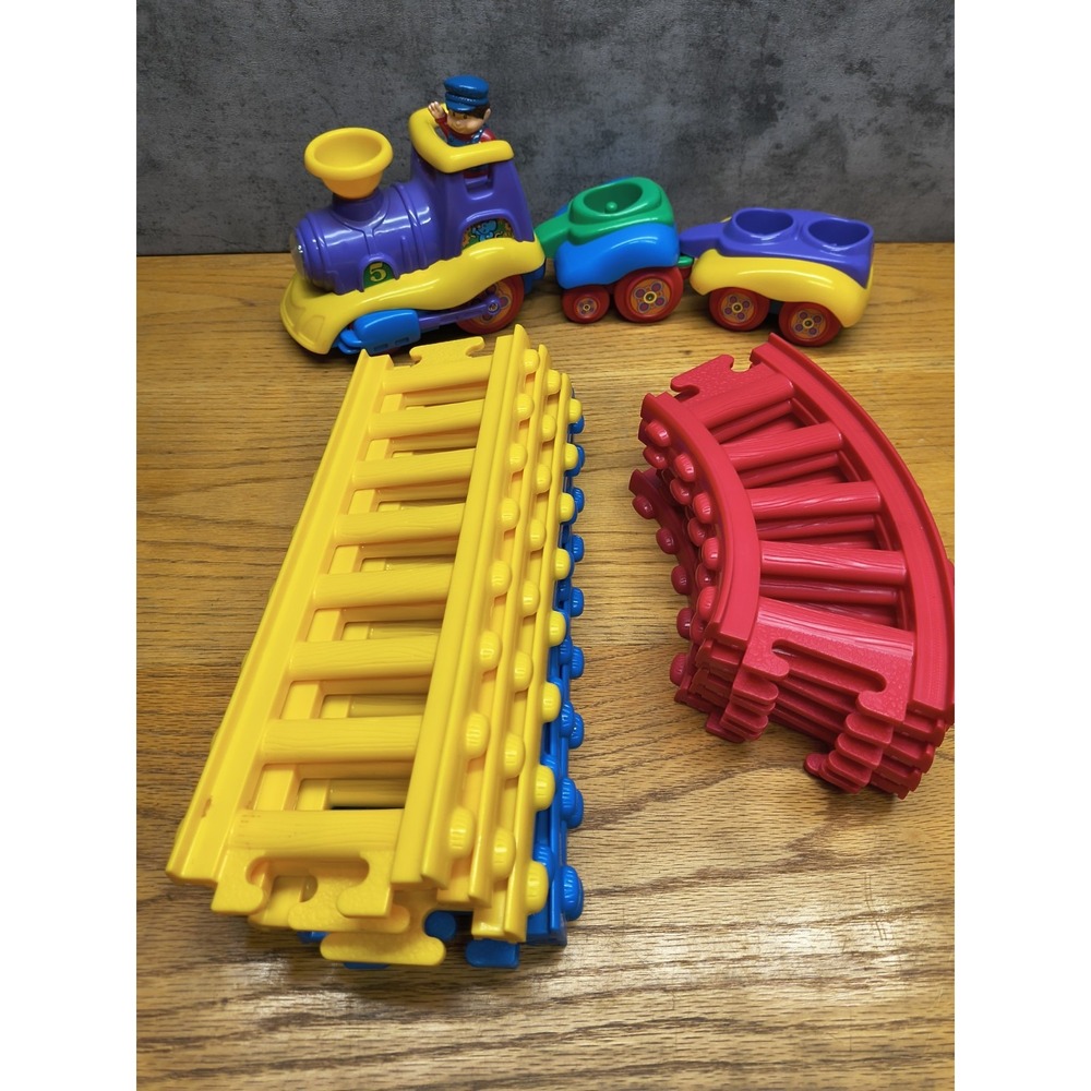 Shelcore Shakin' Railway Roalroad Train Wagon Track Figures 2000 Vintage